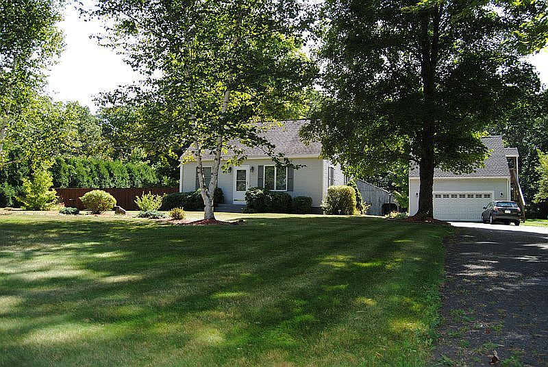 513 Amherst Rd, Granby, MA 01033 Zillow