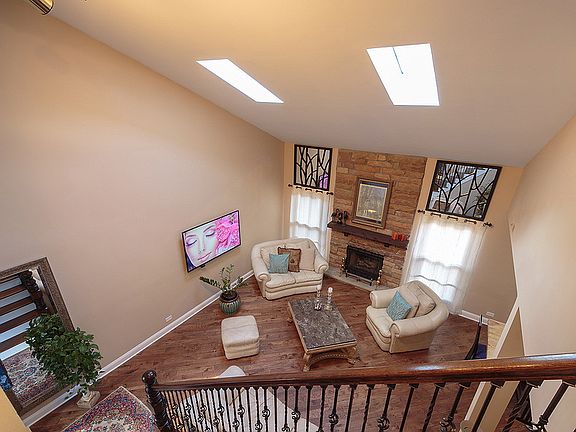 5th image of 130 Indian Trail Dr