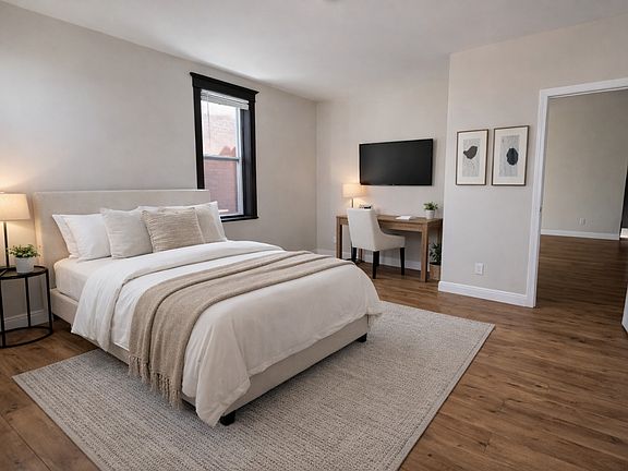 4th image of 3427 Alberta St #1