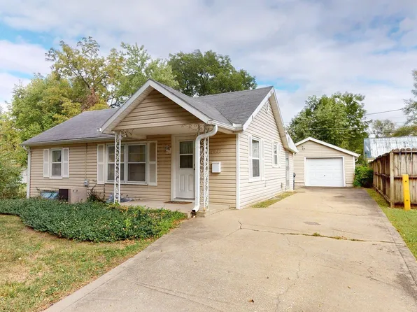 1915 S Sneed Ave, Sedalia, MO 65301