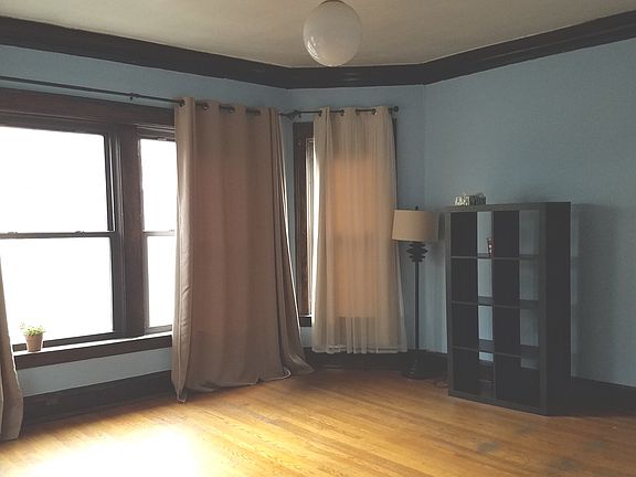 4th image of 5843 S Blackstone Ave APT 304