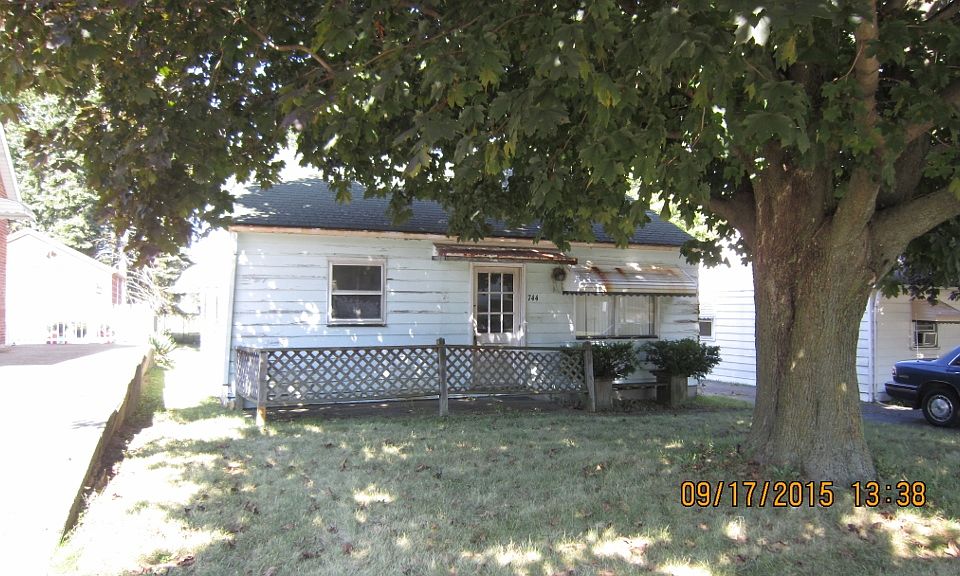 1st image of 744 E Florida Ave