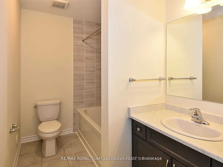 10 Heron Park Pl — Photo 25