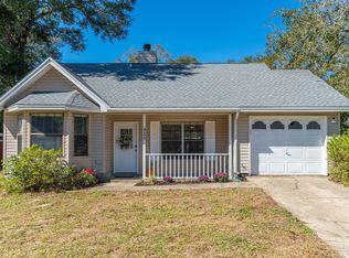 411 Oak Pl, Crestview, FL 32539