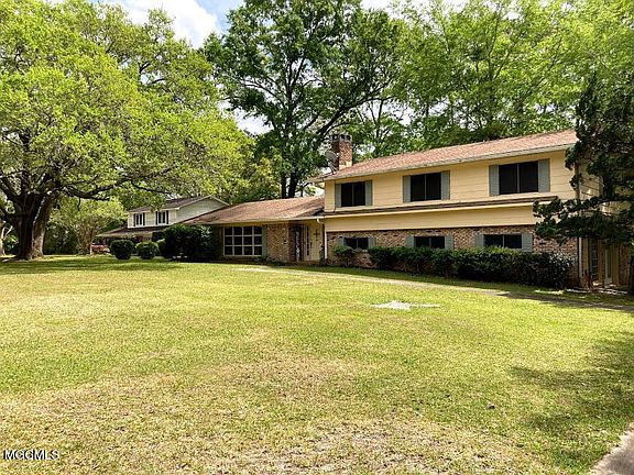 3rd image of 2617 Bayou Oaks St