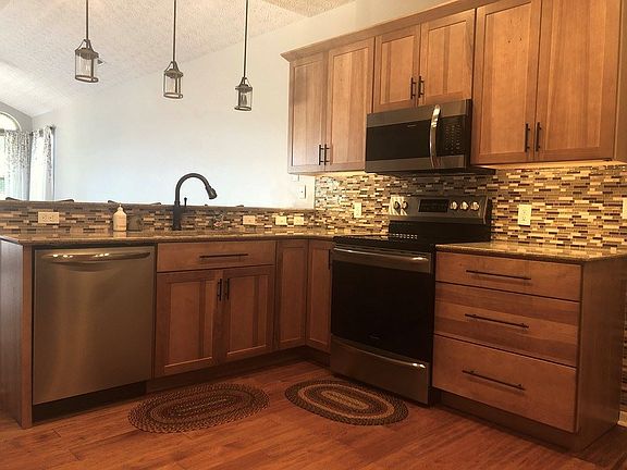 4th image of 7 Harvestwood Dr