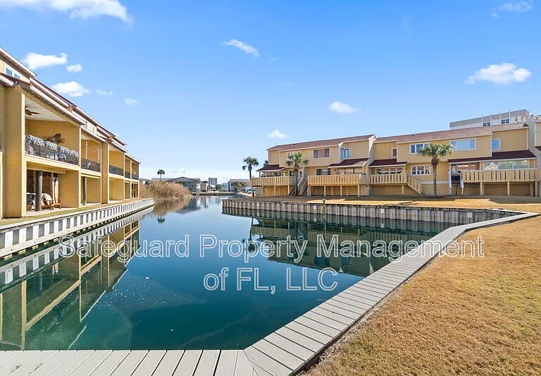 1500 Via De Luna Dr #E8 — Photo 36