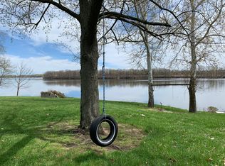 807 Blossom Rd, Sherwood, MI 49089