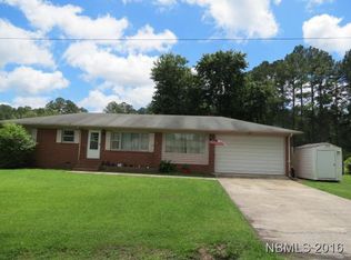 407 Caroline St, Bayboro, NC 28515