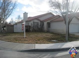 1762 Michael Dr, Lancaster, CA 93535