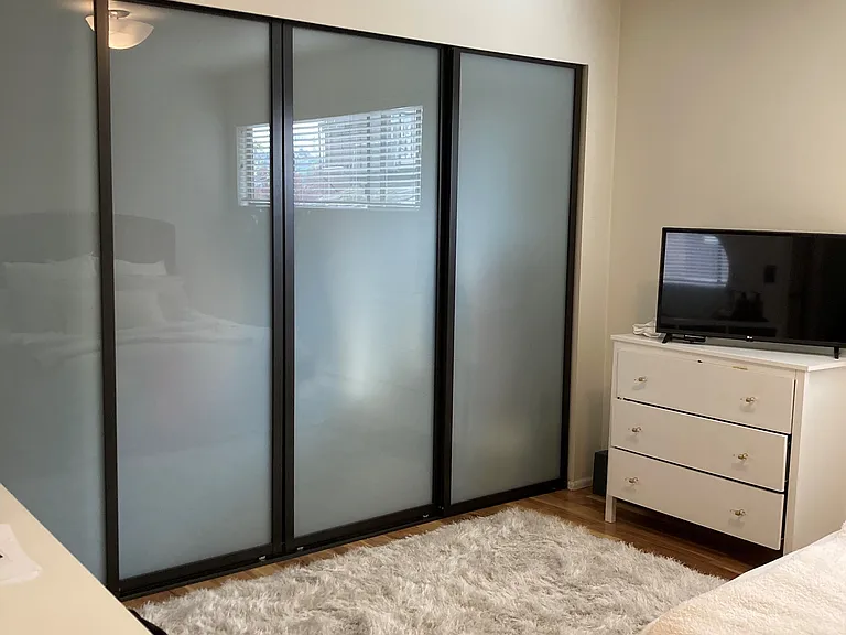 2633 Franklin Ave E #201 — Photo 7