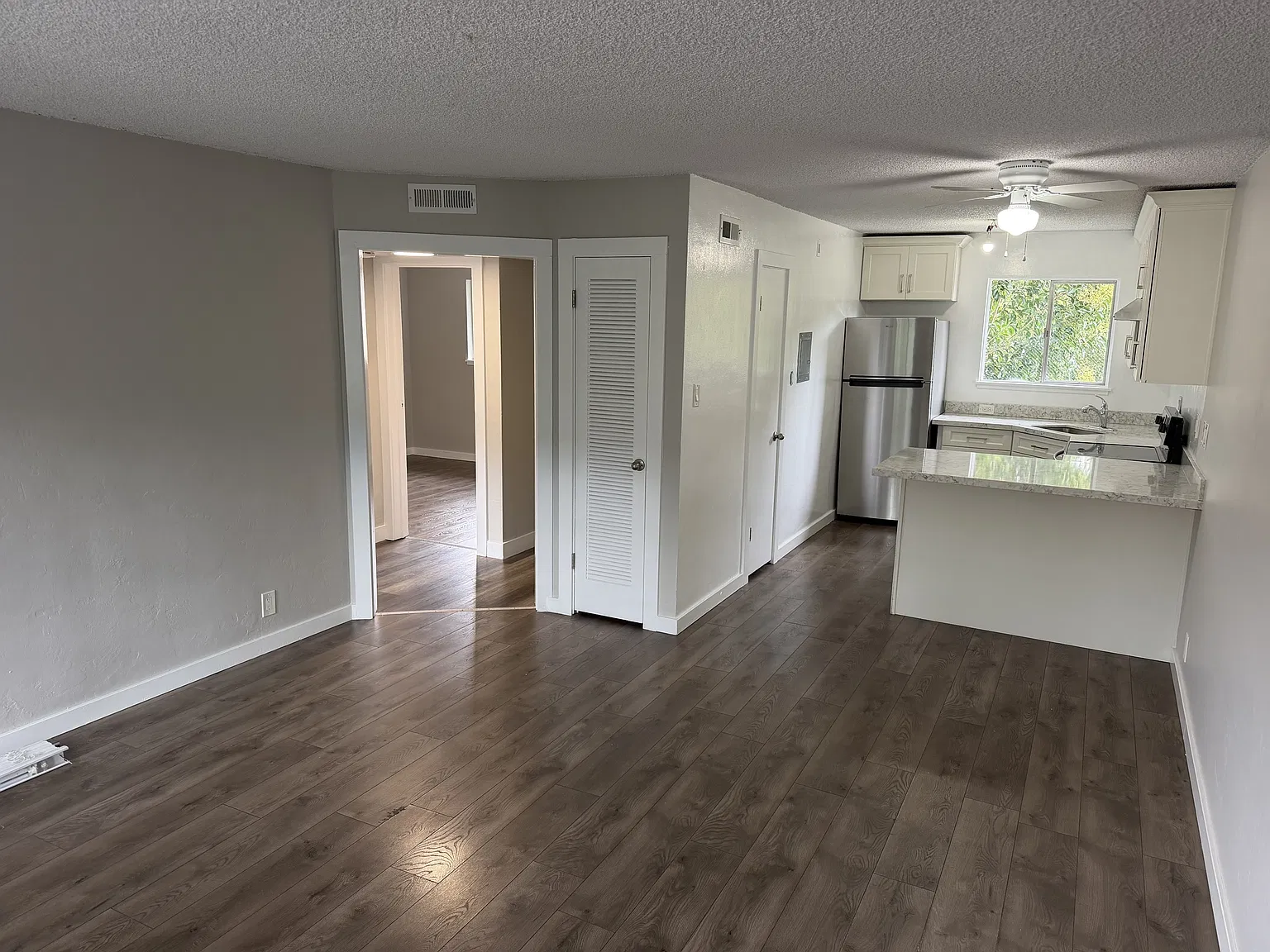 1356 Lincoln Ave — Photo 4