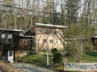59 Cedar St, Sturbridge, MA 01566