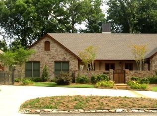 2339 Twin Lakes Cir, Jackson, MS 39211