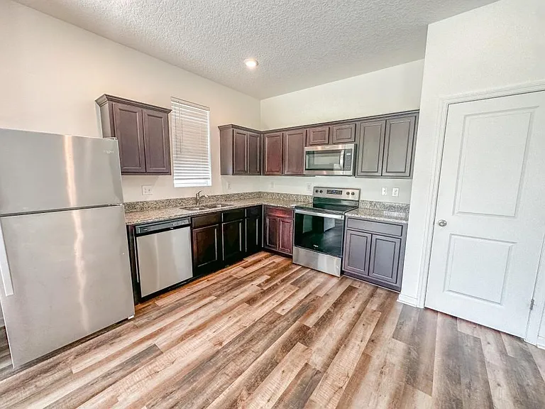 6381 Green Bud Dr — Photo 6