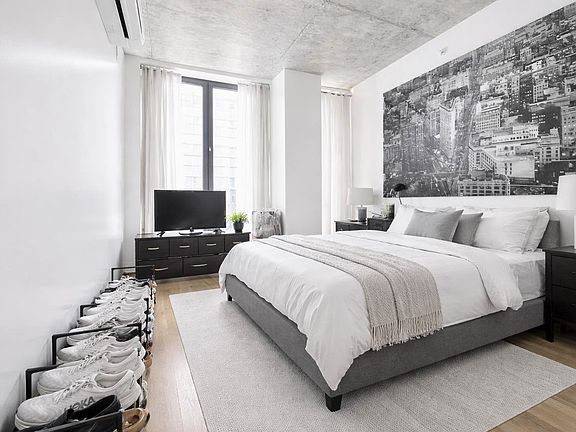 3rd image of 152 Manhattan Ave APT 3D