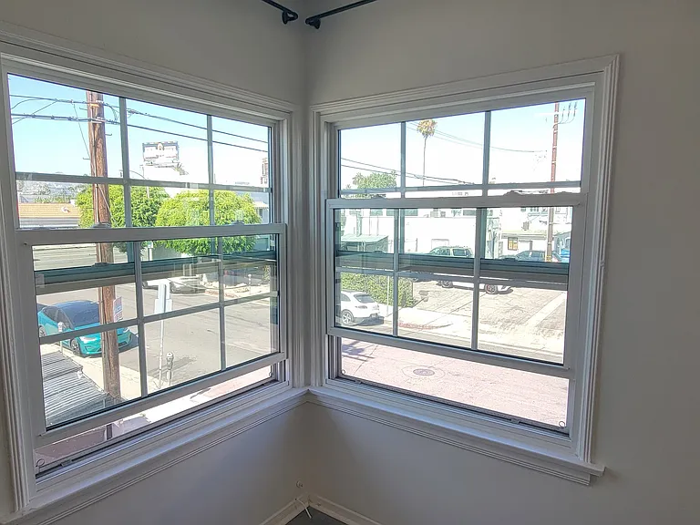 133 N Kings Rd #1/2 — Photo 25