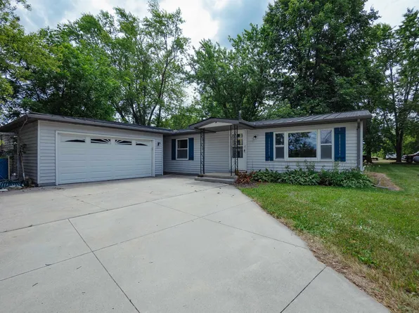 7888 Nenno Rd, Allenton, WI 53002