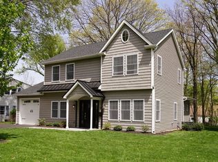 40 Manor Rd, Livingston, NJ 07039