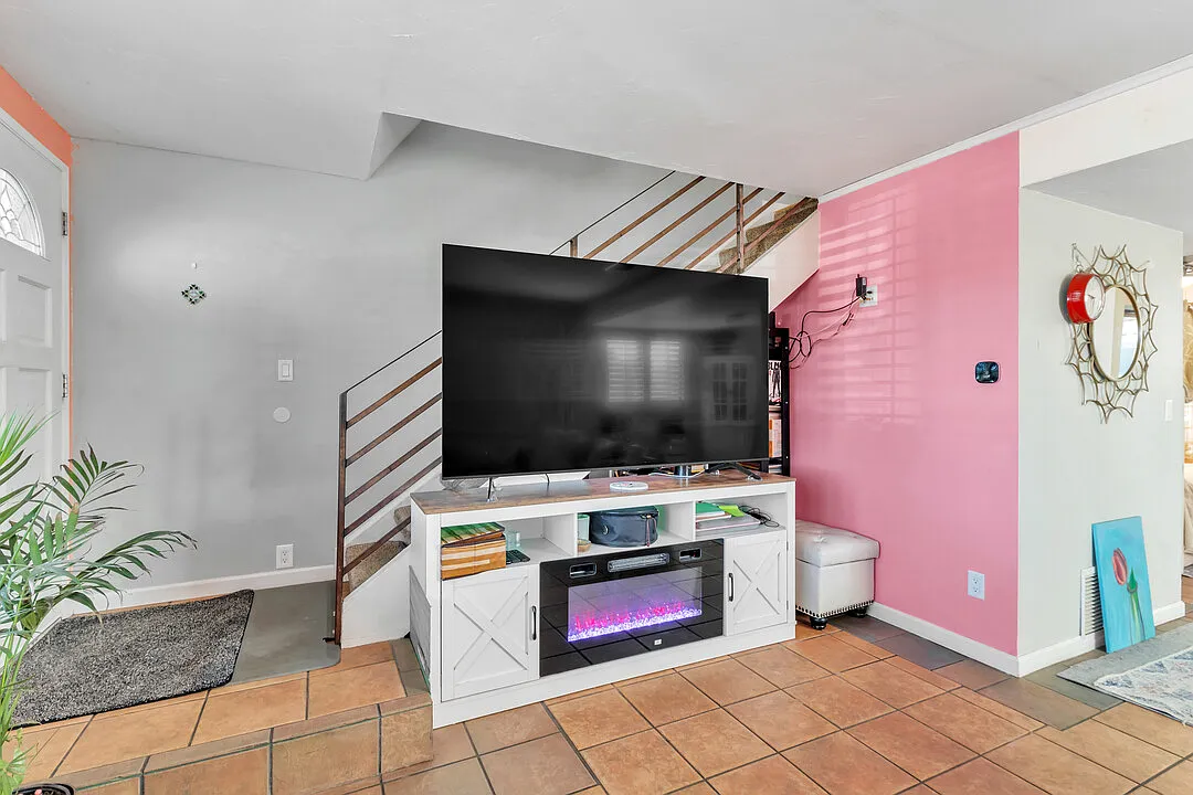 2 bed, 1.5 bath, 1116 sqft, $2,690 — Photo 4