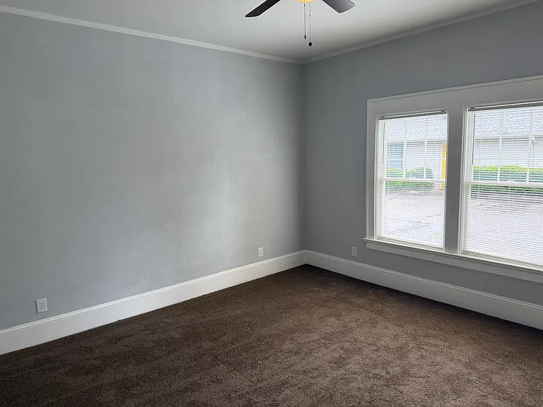 1656 Ware Ave — Photo 9