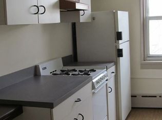 430 Spruce St APT 3F, Philadelphia, PA 19106