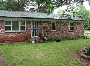 407 NE 4th St, Hoxie, AR 72433