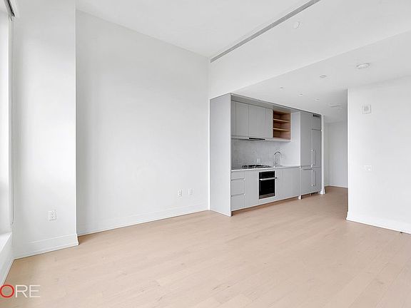 3rd image of 550 Vanderbilt Ave APT 228