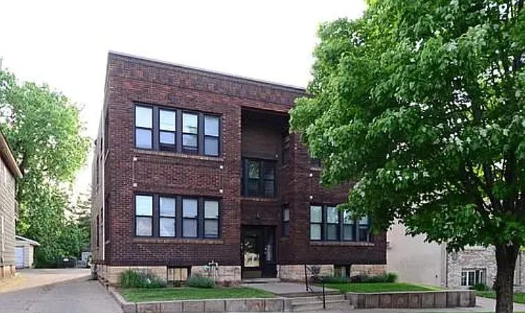 1 bed, 950 sqft, $1,205 — Photo 2