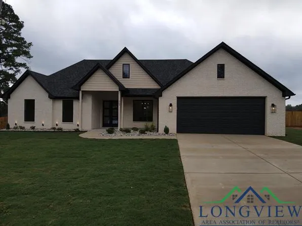 569 Peavine Rd, Kilgore, TX 75662