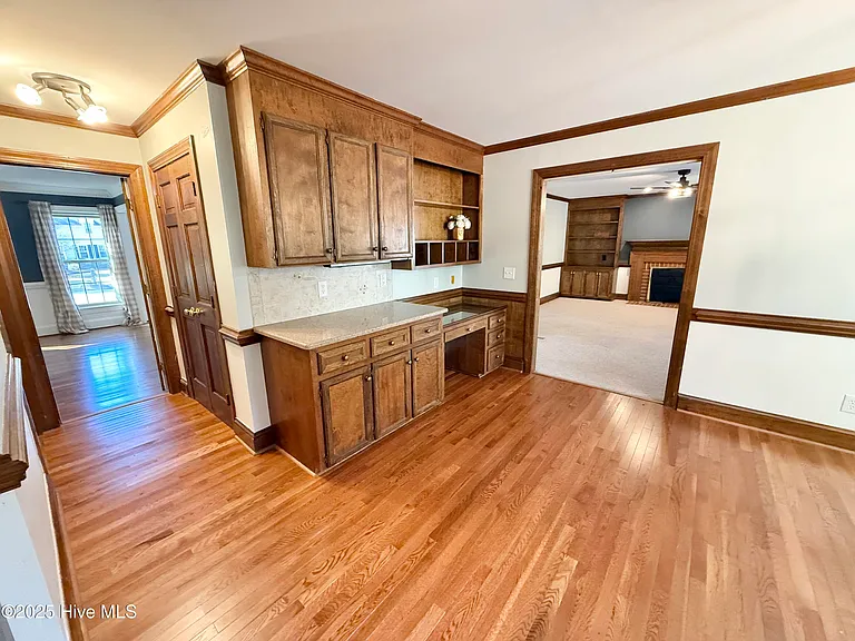 703 Daventry Dr — Photo 31