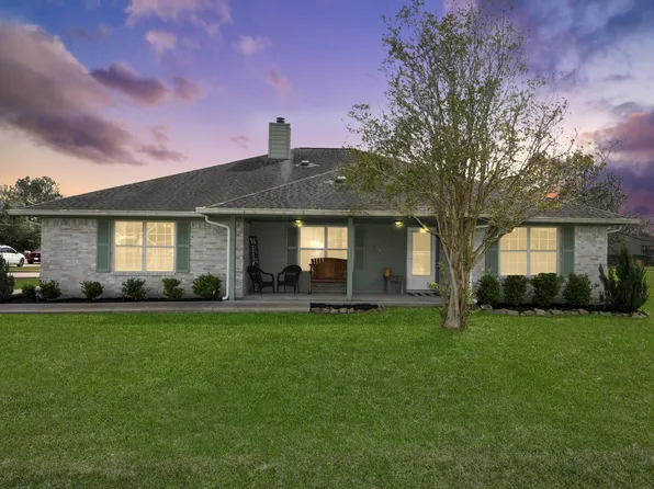 3608 Kristen Dr, Highlands, TX 77562