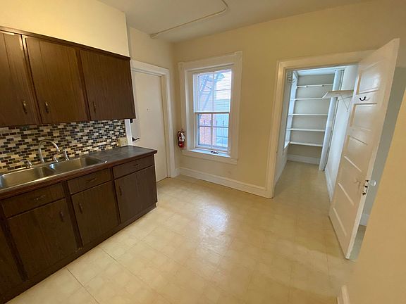 3rd image of 86 S Main St APT 9