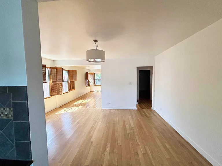 5931 Comey Ave — Photo 12