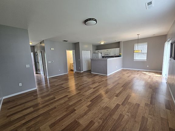 5th image of 7660 E 112th Ave