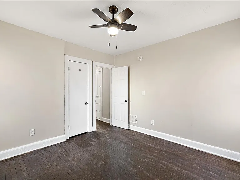 5741 Lakewood St — Photo 32