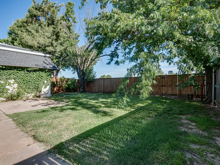 1442 Duffner Dr — Photo 6
