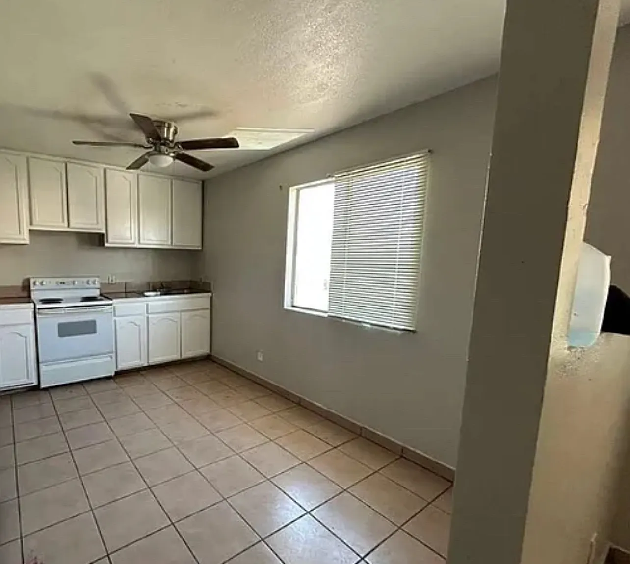 2 bed, 950 sqft, $950 — Photo 4