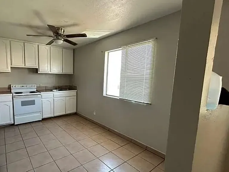 3225 W Melvin St #3 — Photo 7