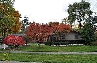 5th image of 17869 Dunblaine Ave