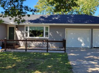 5946 SW 57th St, Topeka, KS 66610