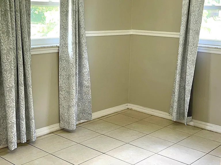 225 Avacado Ct #4 — Photo 15