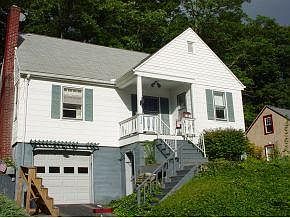 1st image of 528 Woodford Ave