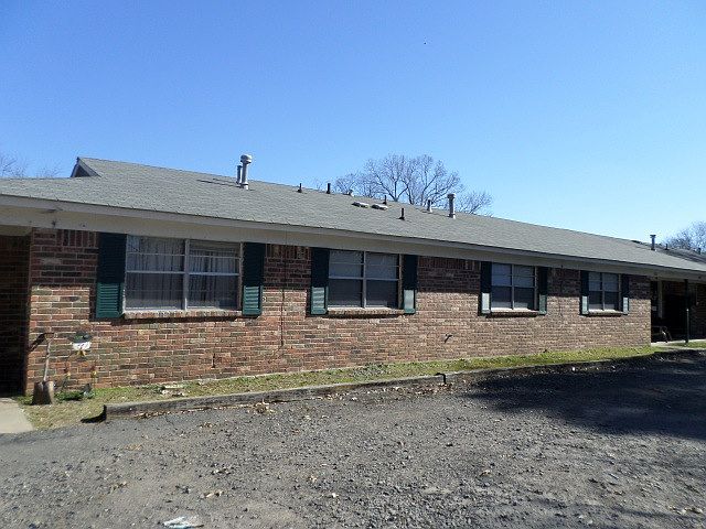 1st image of 510 N Erie Ave