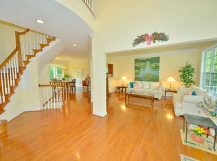 18108 Oak Ridge Dr, Purcellville, VA 20132