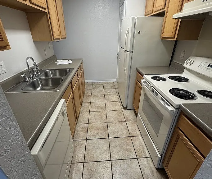 Le Montreaux Apartments — Photo 58