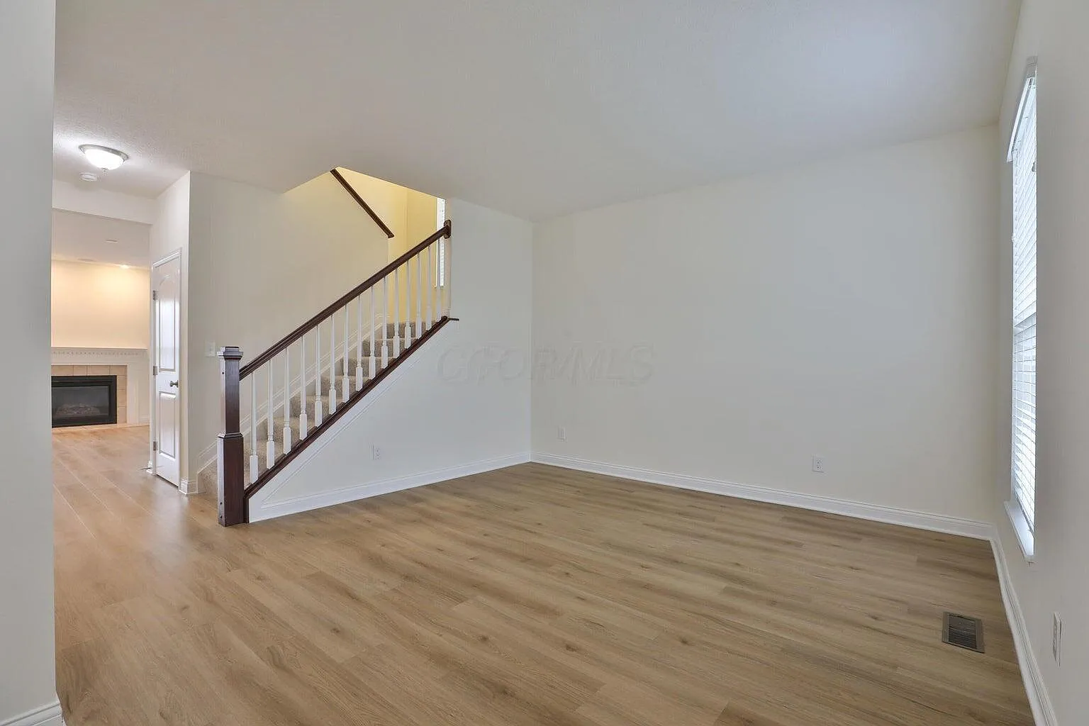 4 bed, 2.5 bath, 2675 sqft, $3,800 — Photo 2