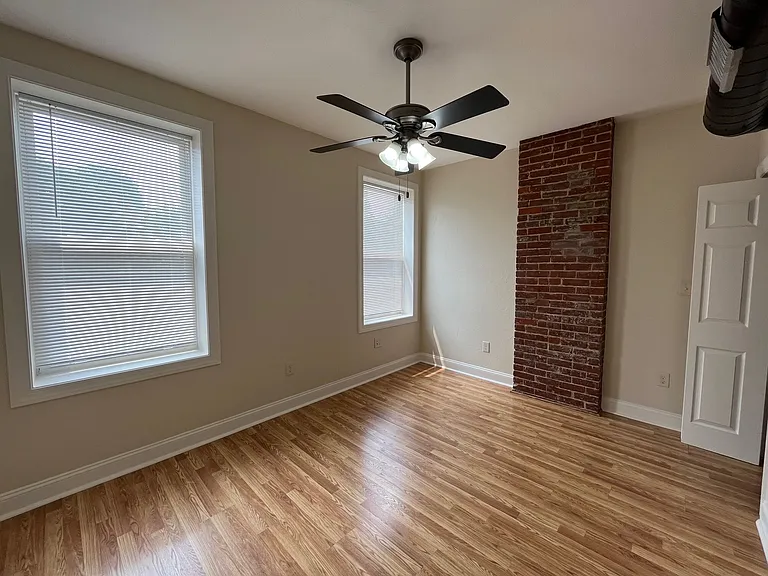 440 S Fairmount St — Photo 9