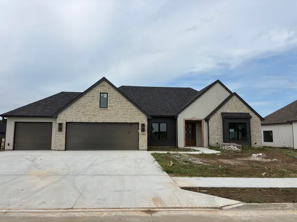 239 Ash Down Dr, Columbia, MO 65201