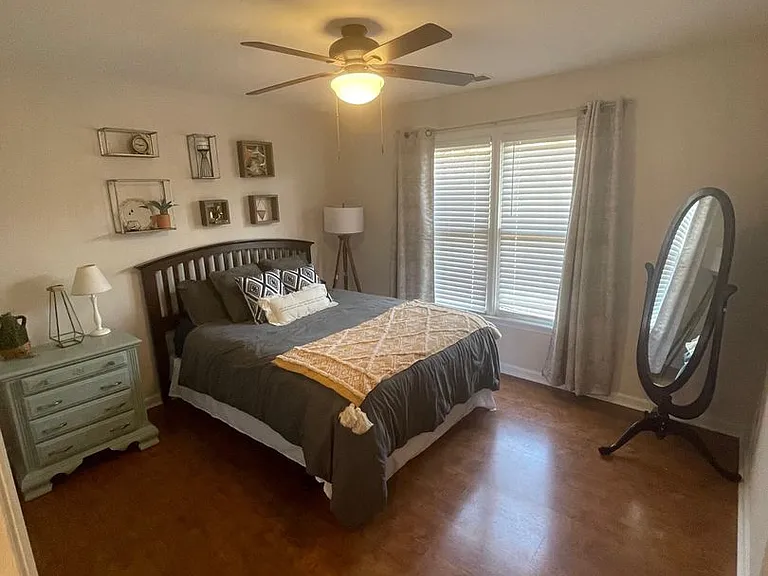 325 Malabar Way — Photo 21